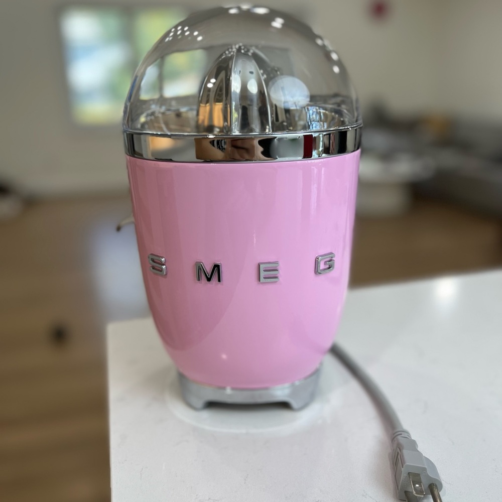 Smeg citrus juicer Pink